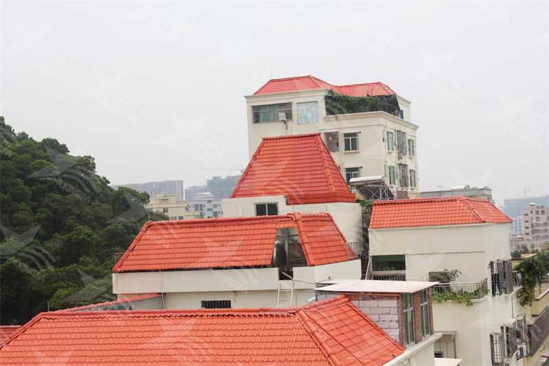 合成樹(shù)脂瓦 vs. 鐵皮瓦：哪種更適合您的建筑？